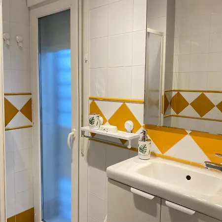 Tropical Apartment